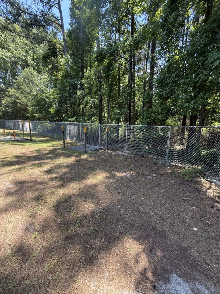 commercial fencing company