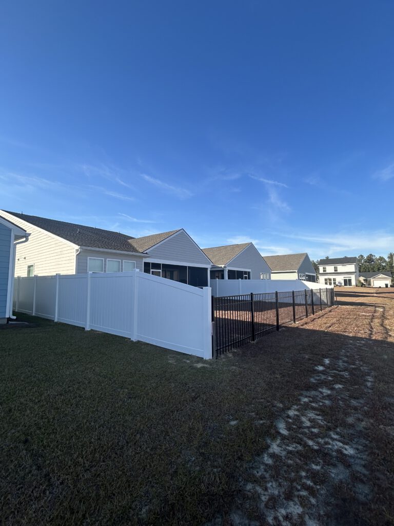 5 Best Fence Materials For Savannah & Pooler 3 vinyl fencing pooler ga