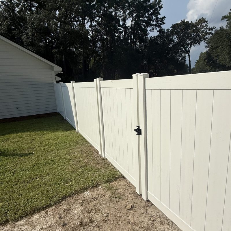 vinyl fence savannah ga